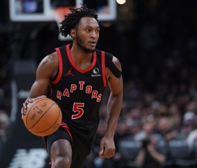 美记：猛龙比以往更愿意交易首发控卫奎克利 同时有意浓眉&amp;小萨